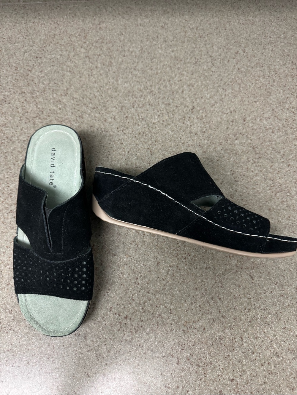 David Tate Suede Wedge Sandals Size 6